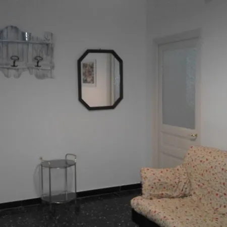 Tra Tetti E Cielo Apartman Imperia